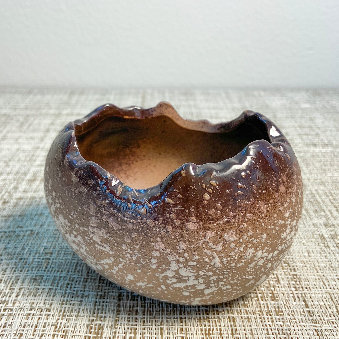 Set of 2 Dotted Pots