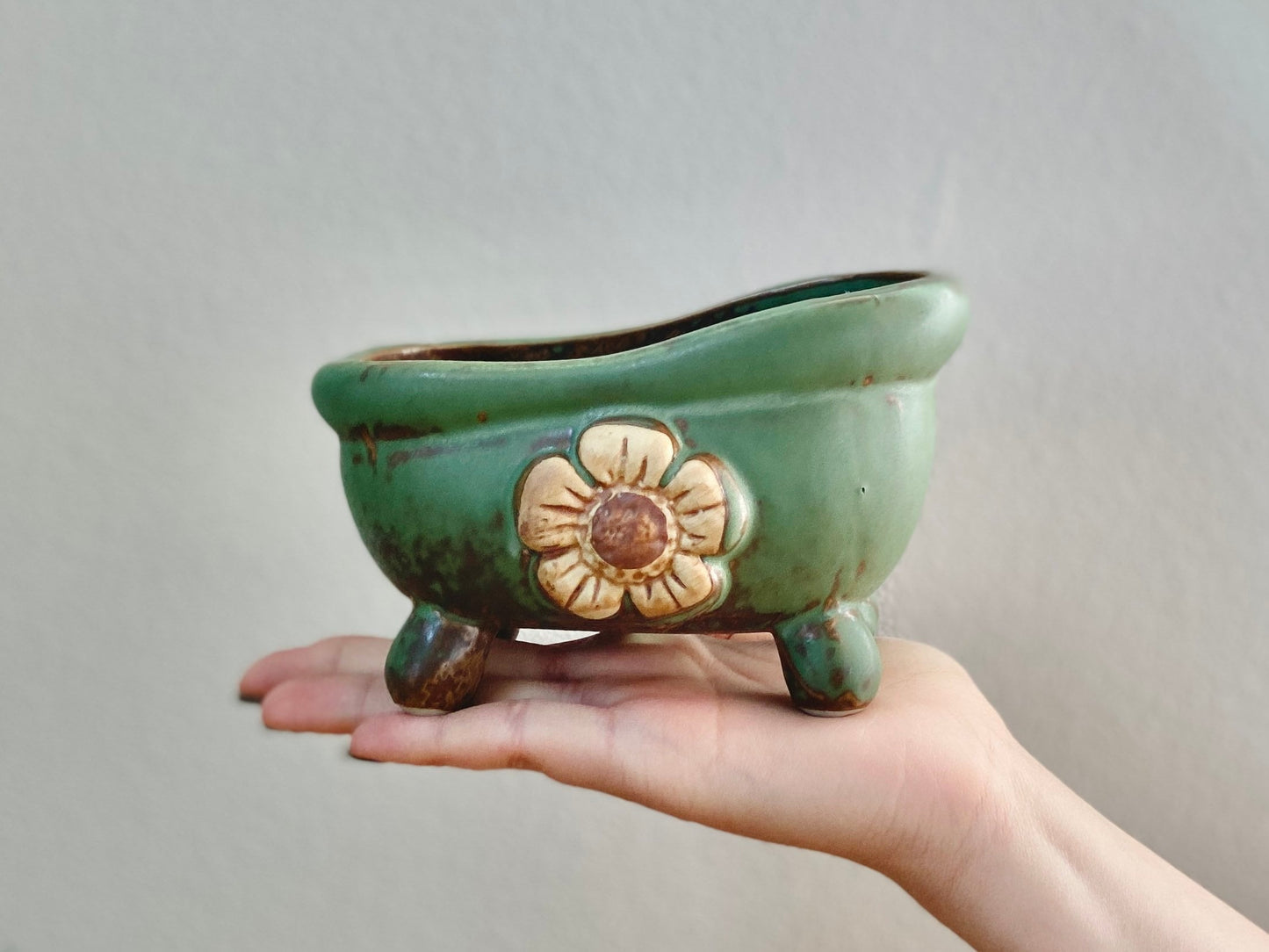 Bathtub Pot