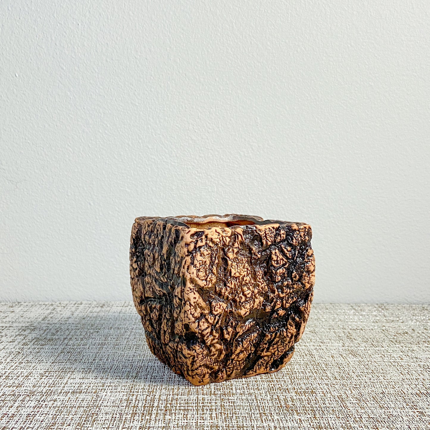 Cracked Texture Square Pot