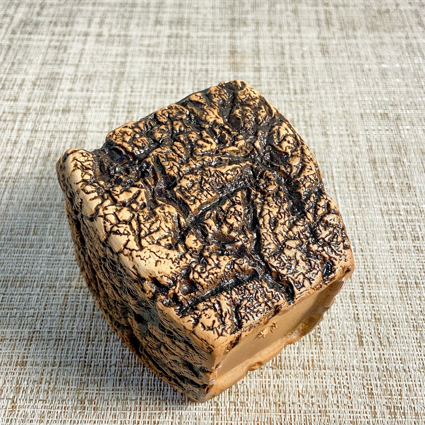 Cracked Texture Square Pot