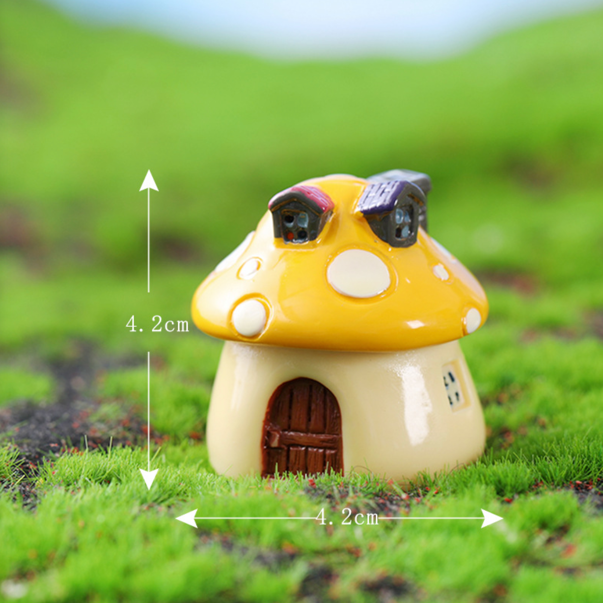 Steady Mushroom House Figurines