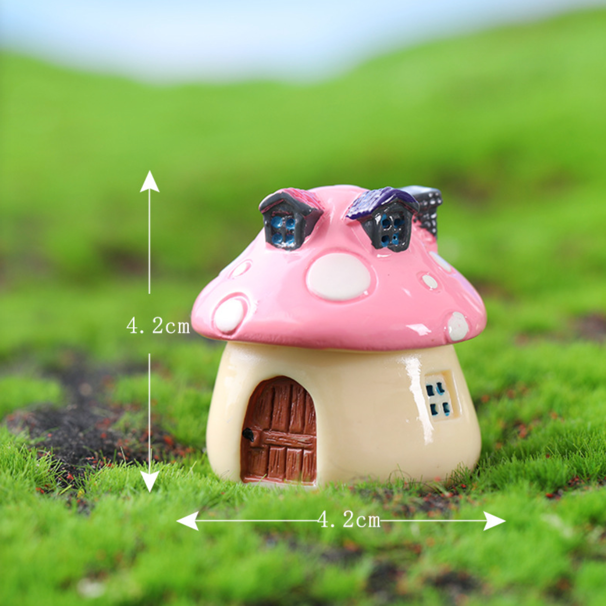 Steady Mushroom House Figurines