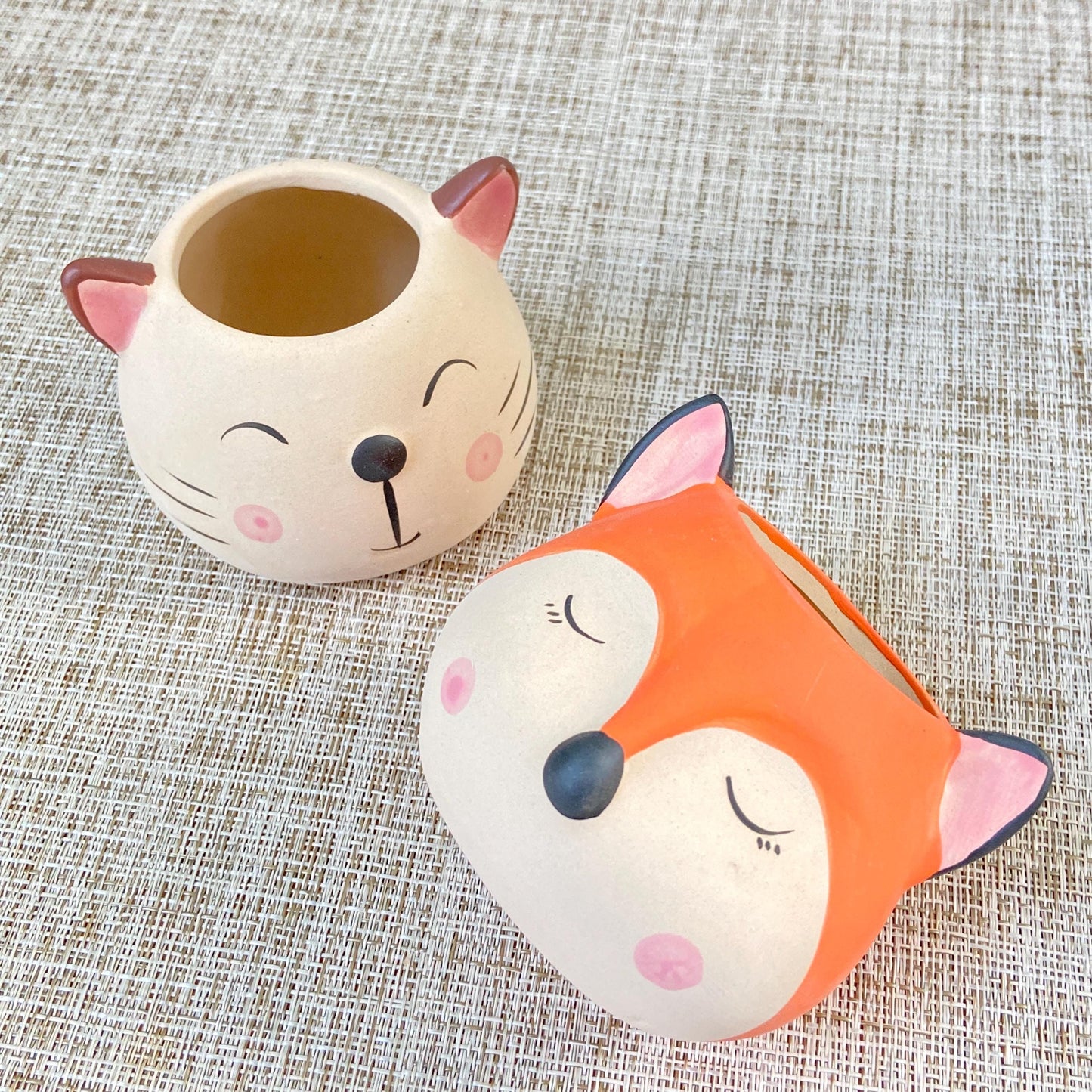 Animal Stand-alone Pots